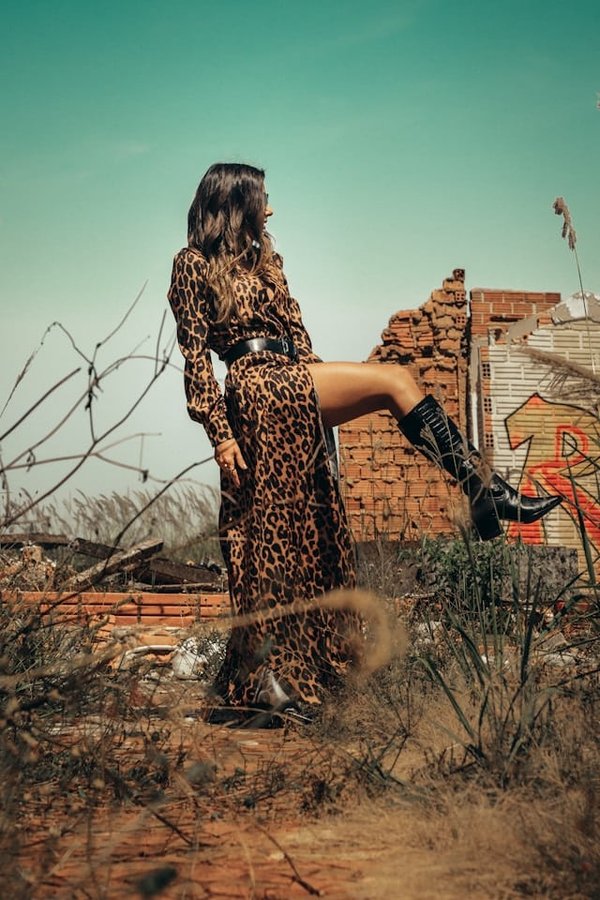 Quelles sont les meilleures façons de porter des imprimés animaliers au bureau ?